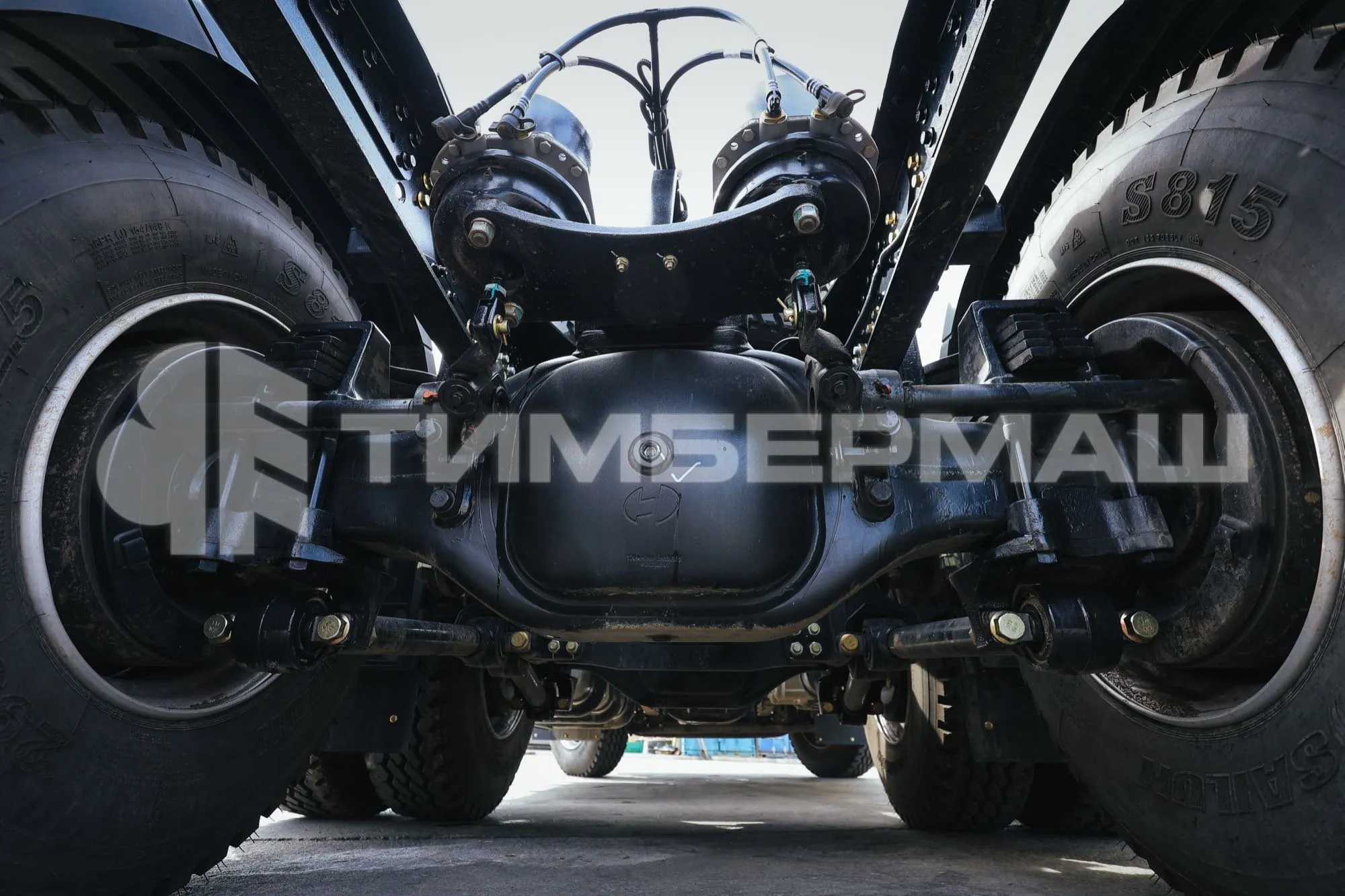 Седельный тягач SANY D525A 6x4 фото 10